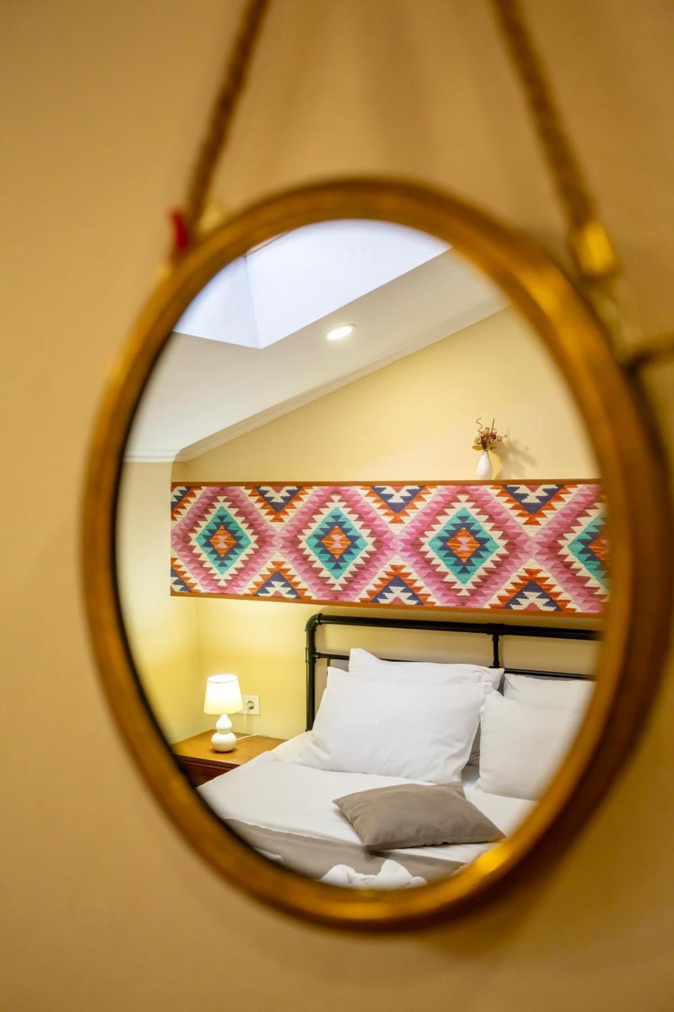 Hotel Middleton ティビリシ エクステリア 写真
