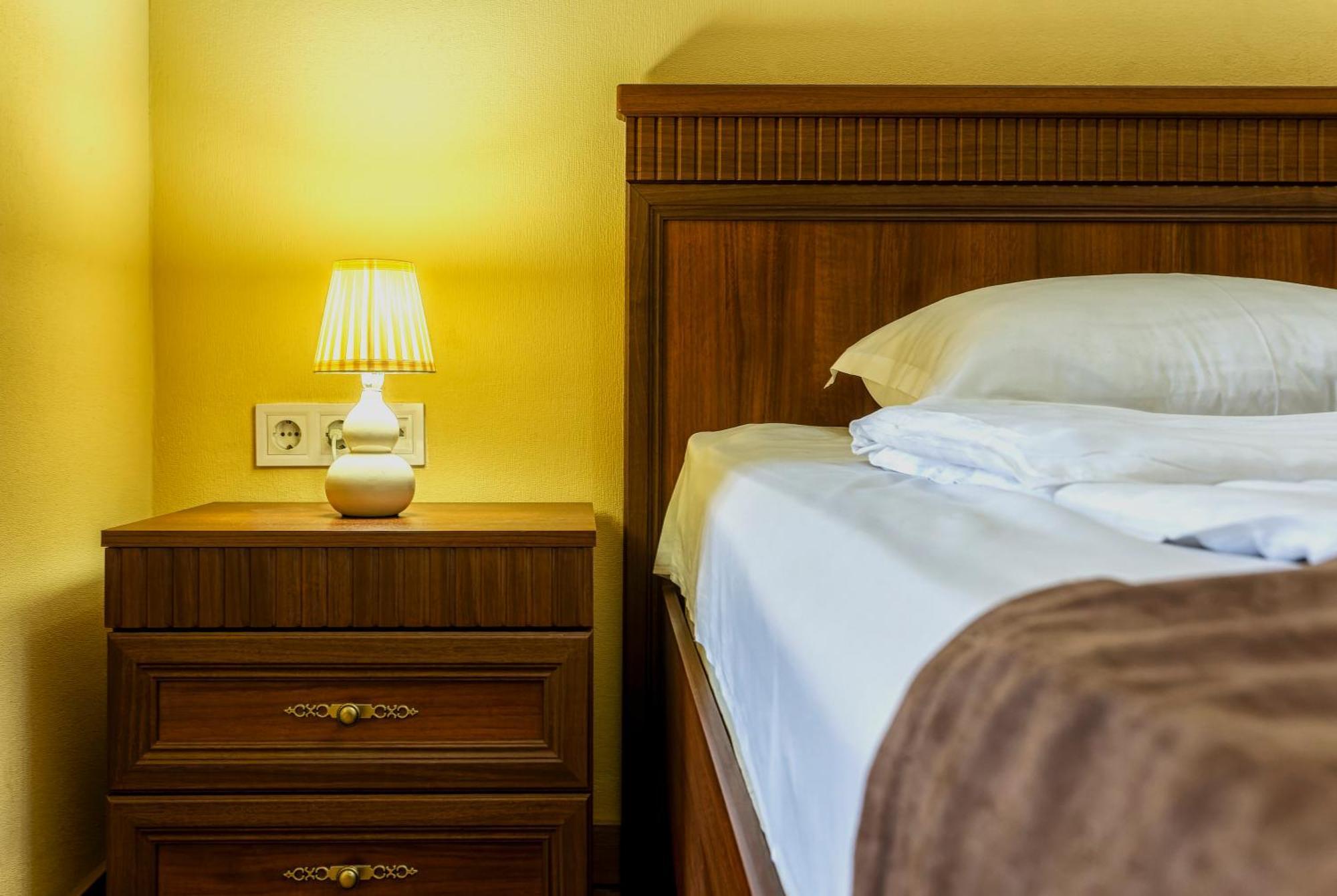 Hotel Middleton ティビリシ エクステリア 写真
