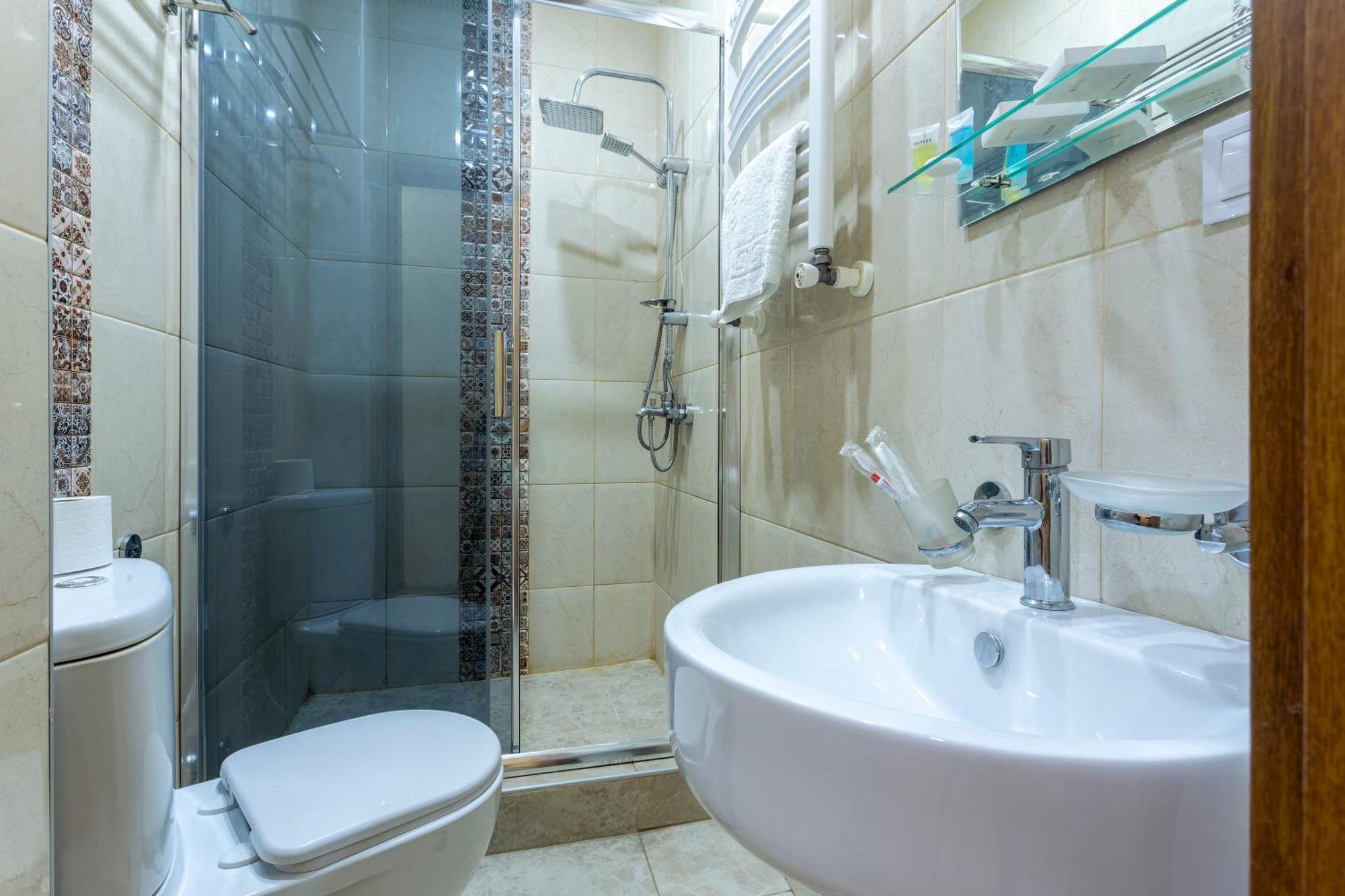 Hotel Middleton ティビリシ エクステリア 写真